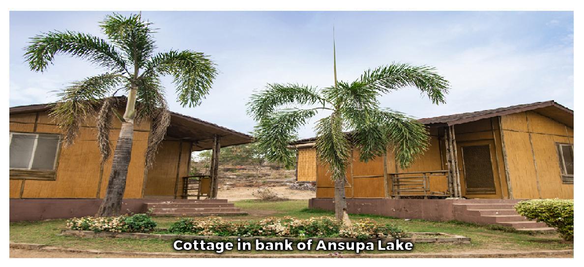 Cottage in bank of Ansupa Lake